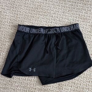 Underarmour women’s black mesh shorts